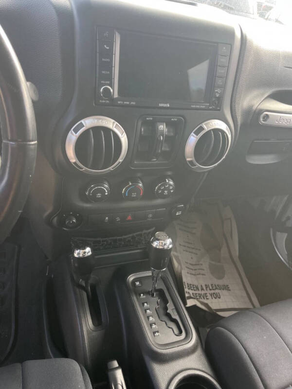 2011 Jeep Wrangler Unlimited Sahara