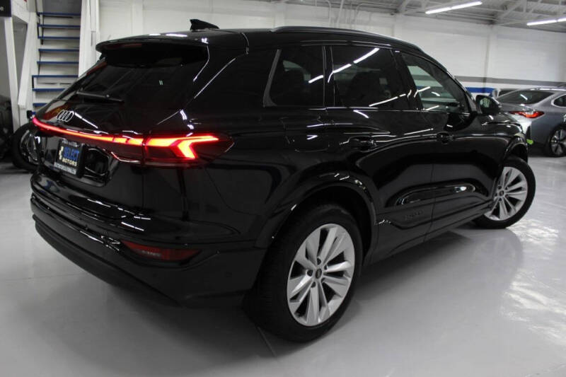 2025 Audi Q6 e-tron Premium