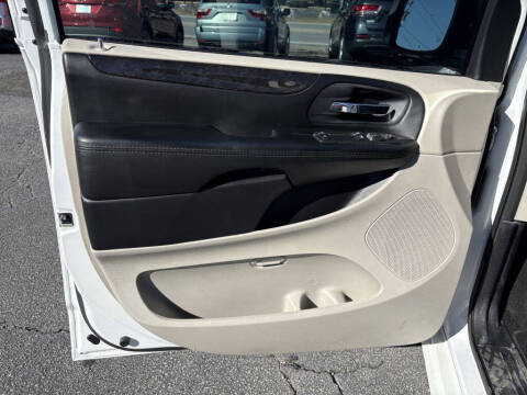 2016 Dodge Grand Caravan SE