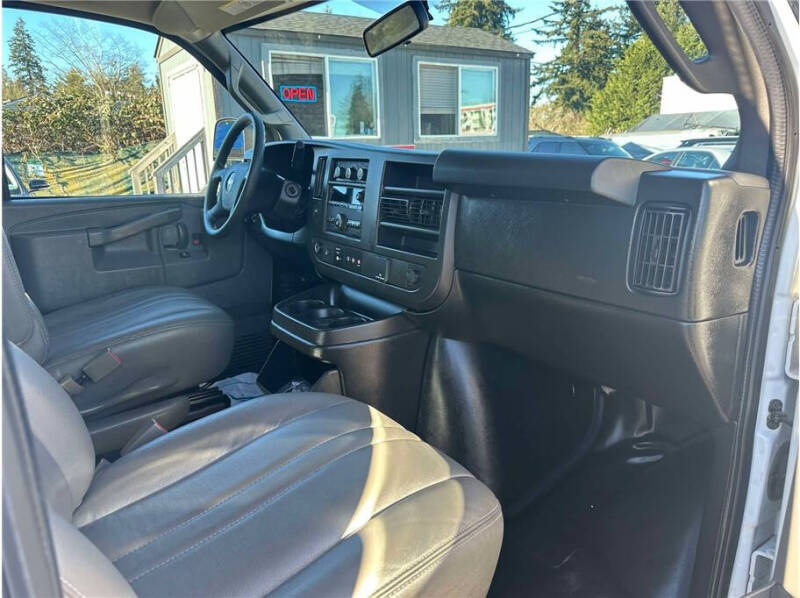 2019 Chevrolet Express 2500