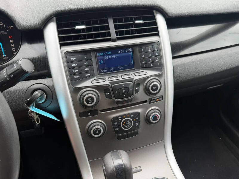 2012 Ford Edge SE