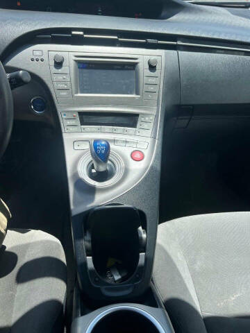 2012 Toyota Prius Two