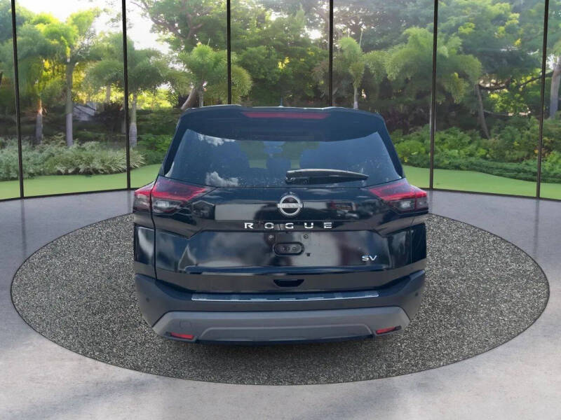 2022 Nissan Rogue SV