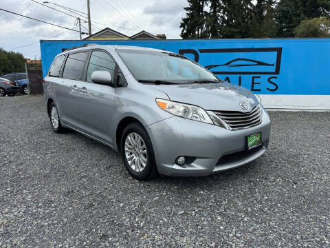 2011 Toyota Sienna for sale at Zipstar Auto Sales in Lynnwood WA