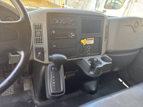 2019 International DuraStar 4300