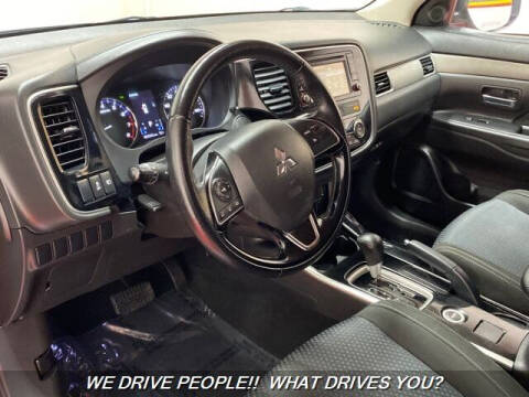 2017 Mitsubishi Outlander ES