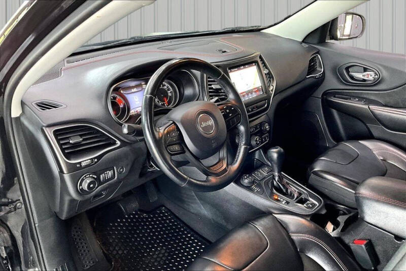 2019 Jeep Cherokee Trailhawk