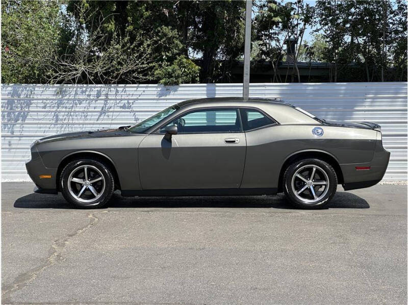 2010 Dodge Challenger SE