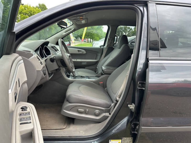 2012 Chevrolet Traverse LS