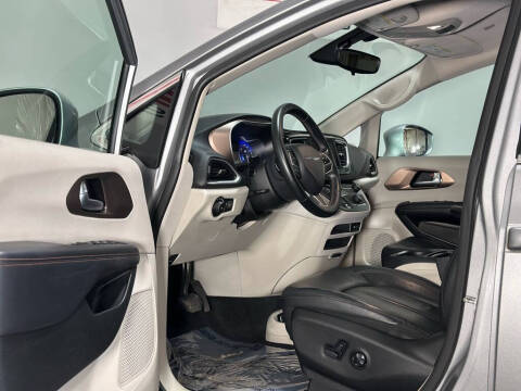 2018 Chrysler Pacifica Touring L