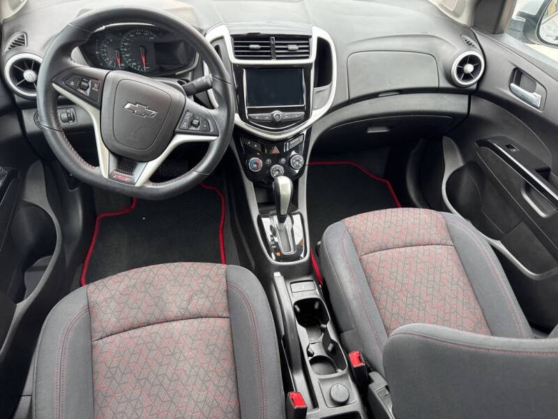 2018 Chevrolet Sonic LT Auto