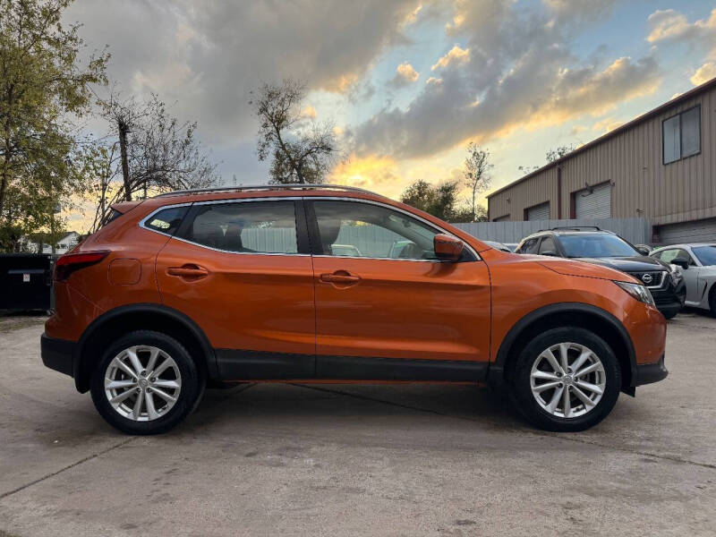 2017 Nissan Rogue Sport SV