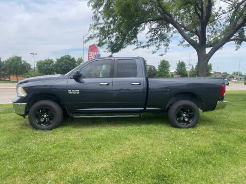 2016 RAM 1500 SLT