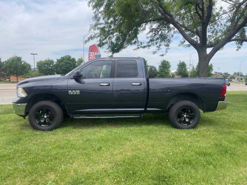 2016 RAM 1500 SLT