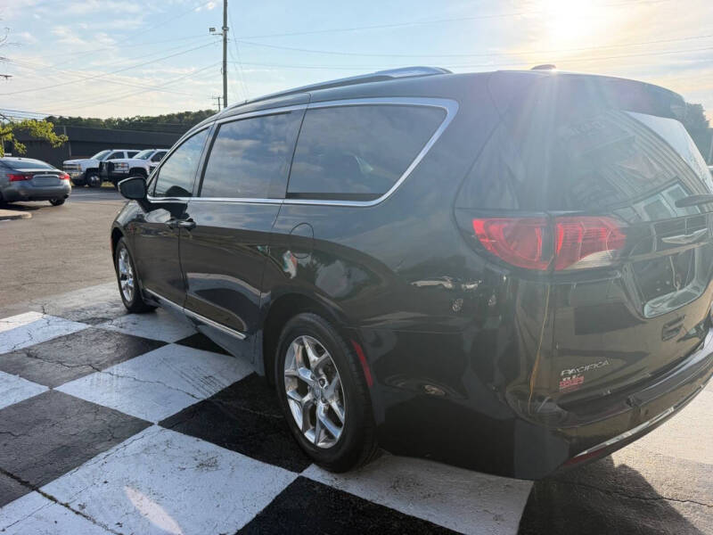 2017 Chrysler Pacifica Limited