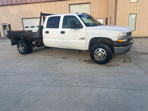 2002 Chevrolet Silverado 3500 for sale at Walker Motors in Muncie IN