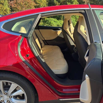 2014 Tesla Model S 85