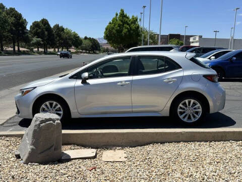 2025 Toyota Corolla Hatchback SE