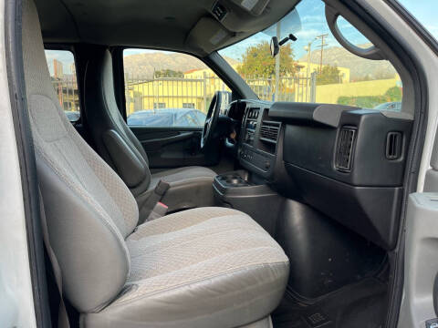 2011 Chevrolet Express LT 2500