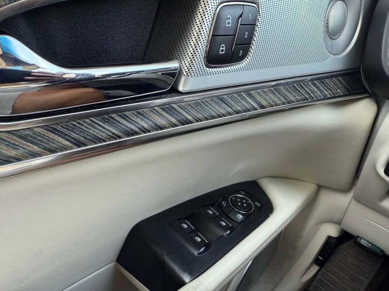 2019 Lincoln Nautilus Black Label