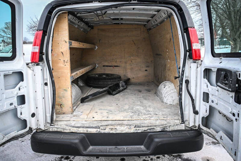 2021 Chevrolet Express 2500