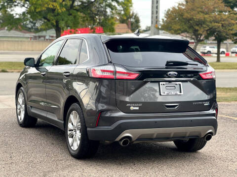2020 Ford Edge Titanium