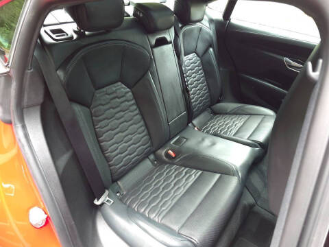 2024 Audi e-tron GT quattro Premium Plus