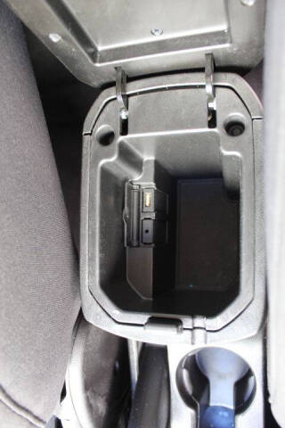 2013 Chevrolet Cruze LS Auto