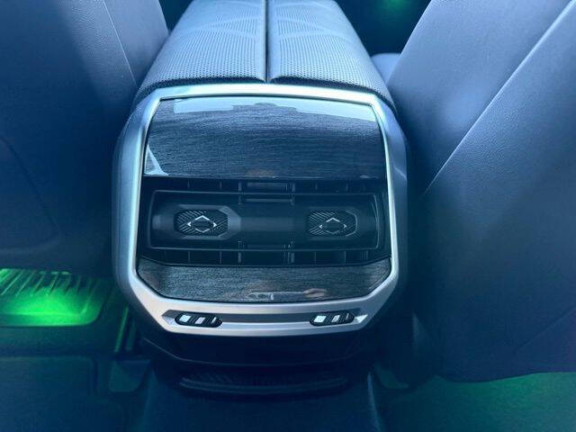 2024 BMW 7 Series 760i xDrive