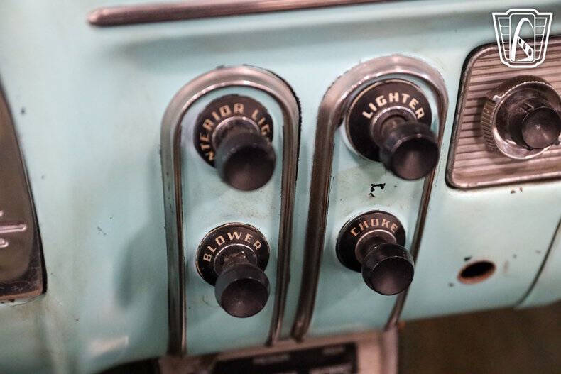 1953 Ford Crestline