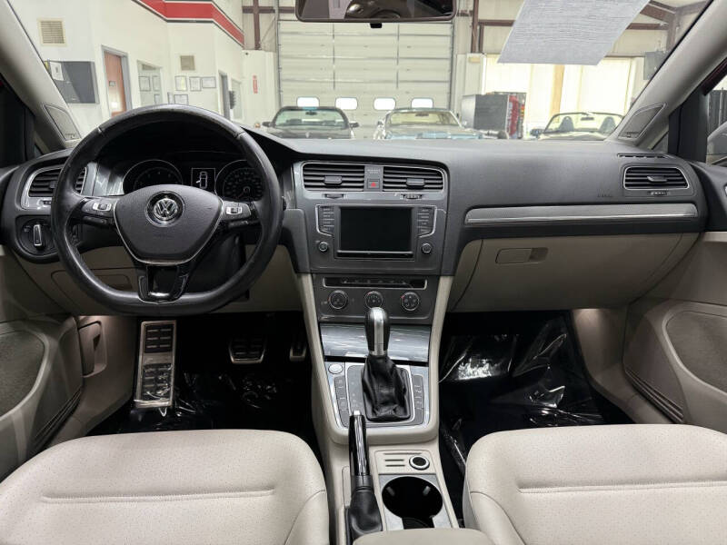 2017 Volkswagen Golf Alltrack