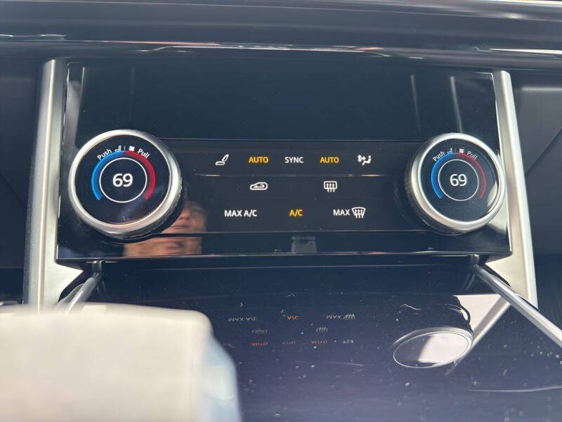 2023 Land Rover Range Rover P400 SE