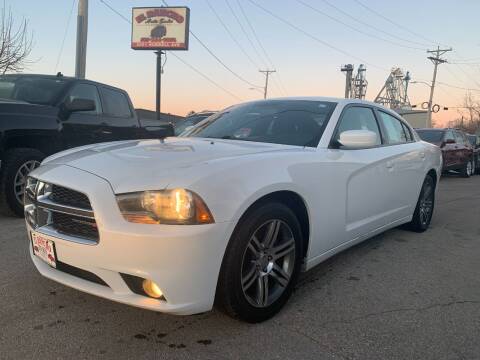 2012 Dodge Charger for sale at El Rancho Auto Sales in Des Moines IA