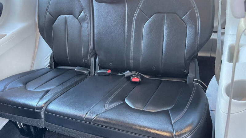 2018 Chrysler Pacifica Touring L