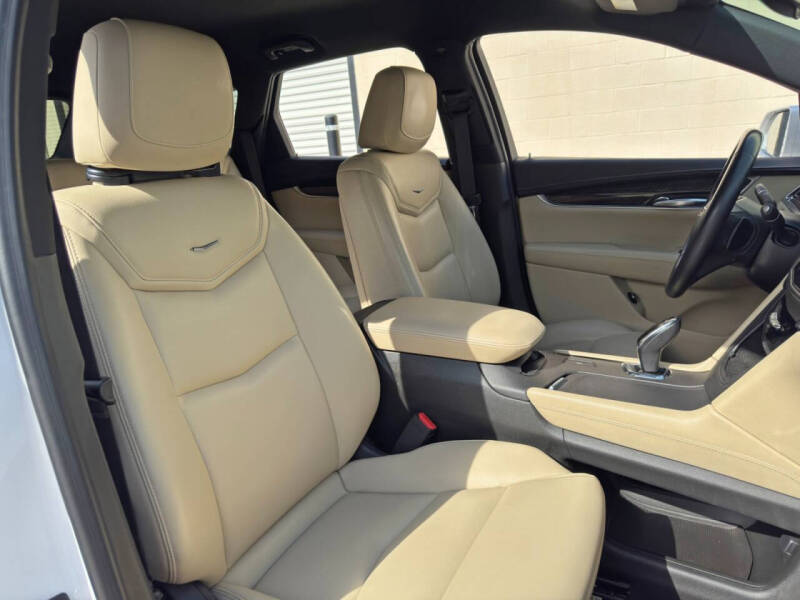 2017 Cadillac XT5