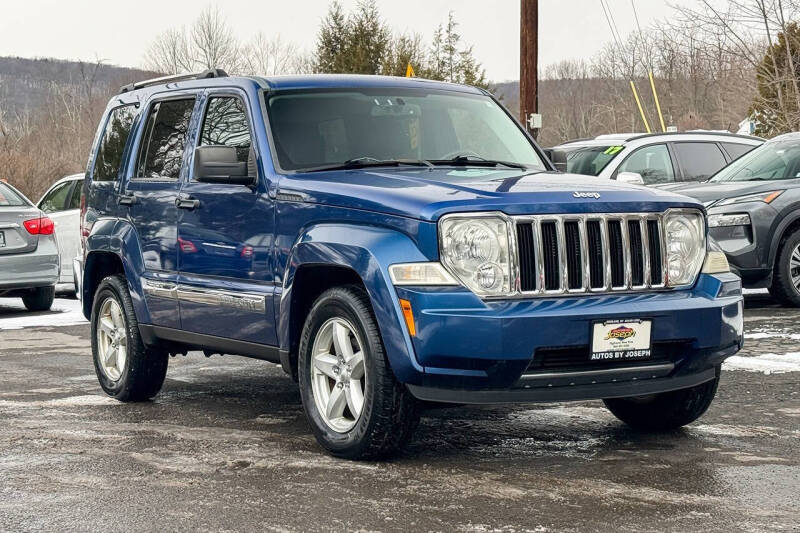 2010 Jeep Liberty Limited's photo