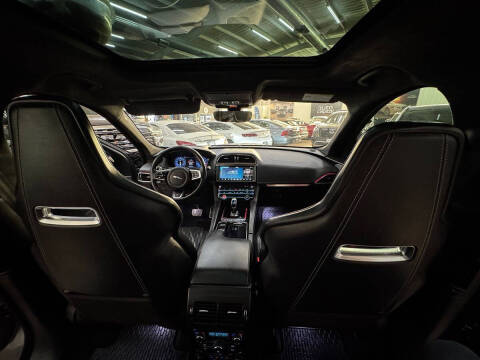 2020 Jaguar F-PACE SVR