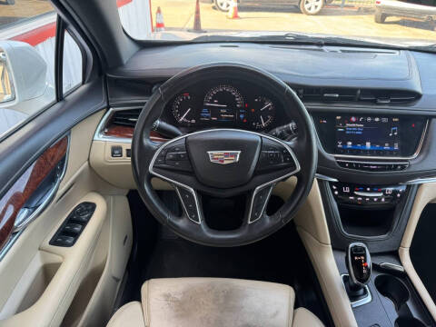 2017 Cadillac XT5 Premium Luxury