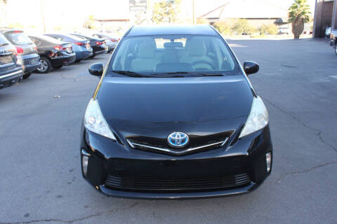 2012 Toyota Prius v Two