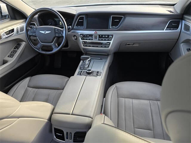 2018 GENESIS G80 Base photo 27