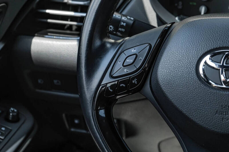 2018 Toyota C-HR XLE Premium