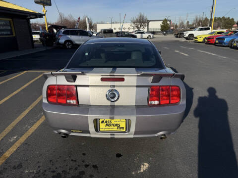 2007 Ford Mustang GT Deluxe