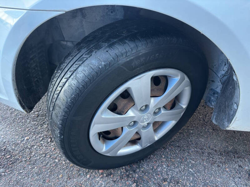 2011 Hyundai Accent GLS