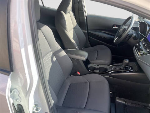 2024 Toyota Corolla Hatchback SE