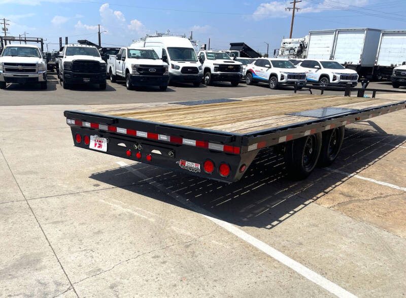 2025 PJ Trailers F8