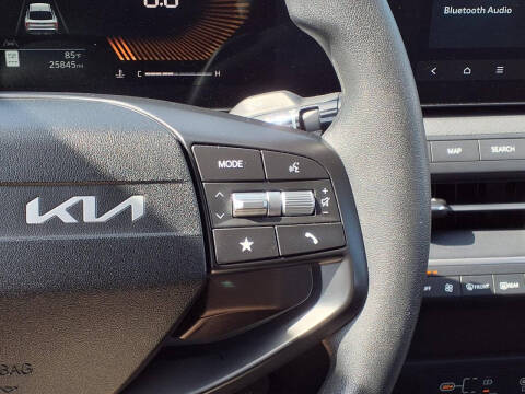 2025 Kia K4 LX