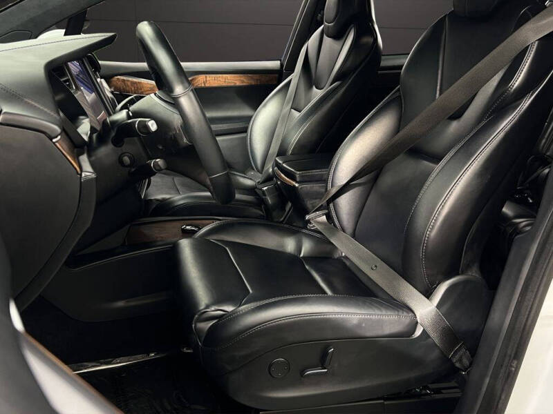 2020 Tesla Model X Long Range