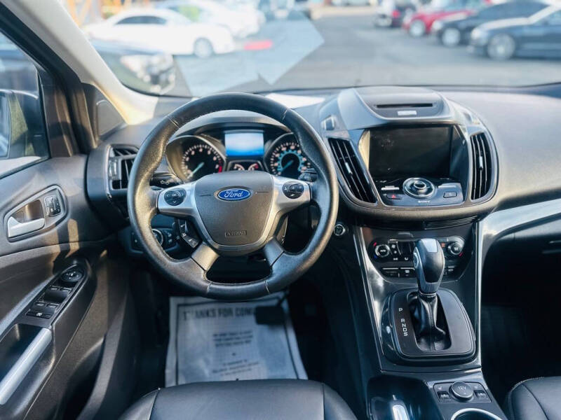 2015 Ford Escape Titanium