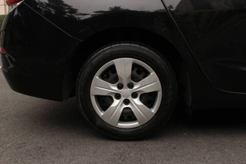 2018 Chevrolet Cruze LS Auto