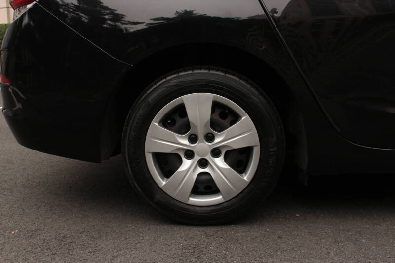 2018 Chevrolet Cruze LS Auto